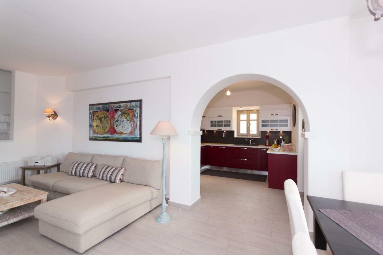 פארוס Parian Hill Residence Villa מראה חיצוני תמונה